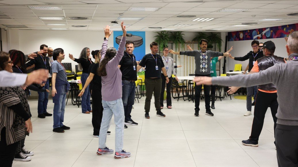 Colegas em movimento